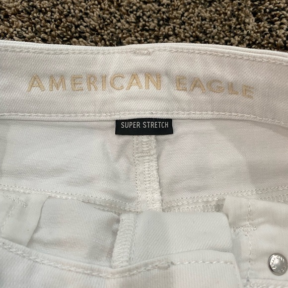 American Eagle white jean shorts - Picture 4 of 5